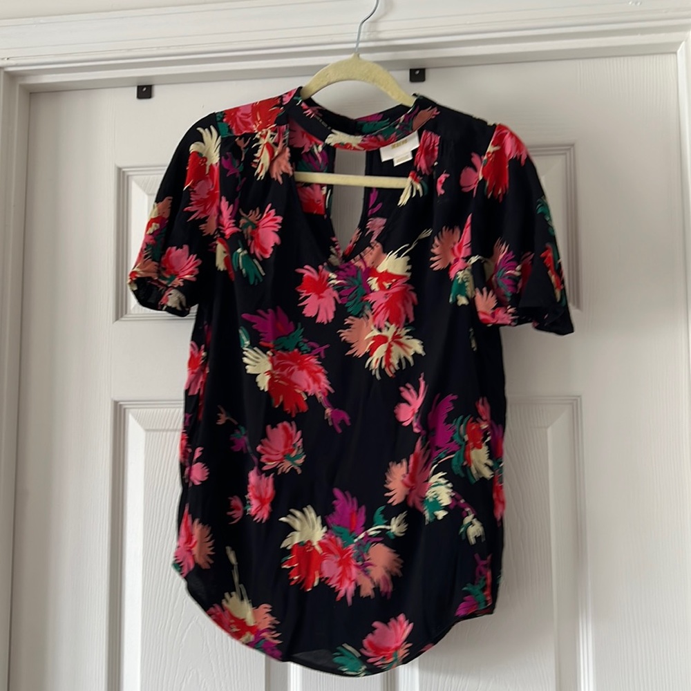 Anthropologie Maeve black pink purple tropical floral print short sleeve top M